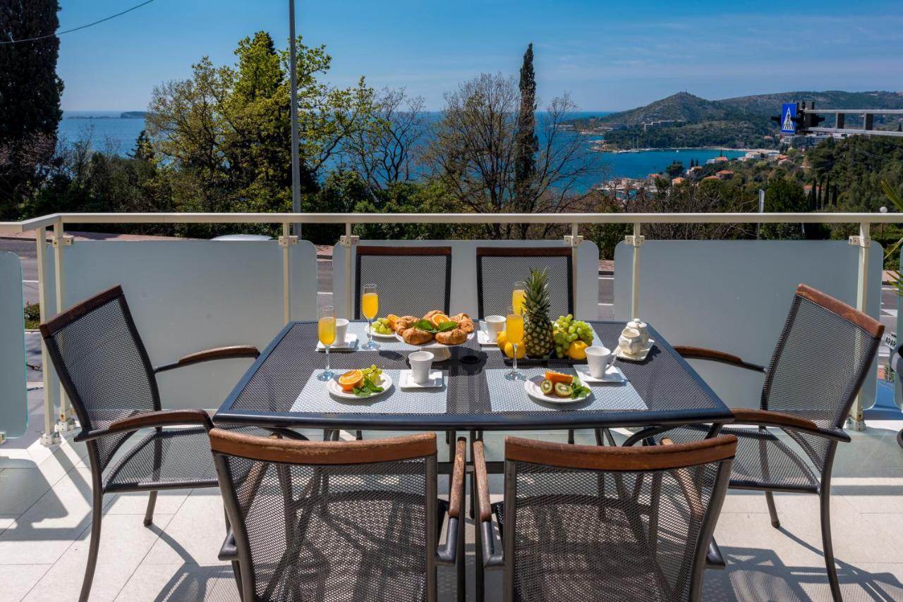 מליני Apartments Anamarija מראה חיצוני תמונה