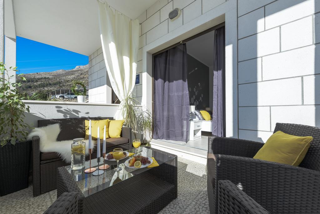 מליני Apartments Anamarija מראה חיצוני תמונה