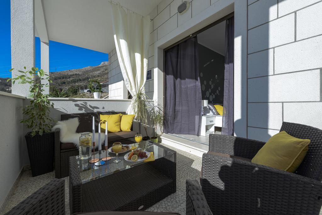 מליני Apartments Anamarija מראה חיצוני תמונה