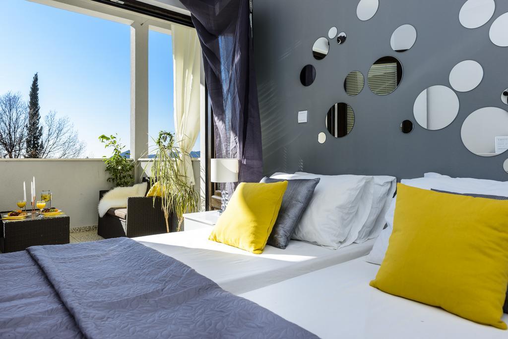 מליני Apartments Anamarija מראה חיצוני תמונה