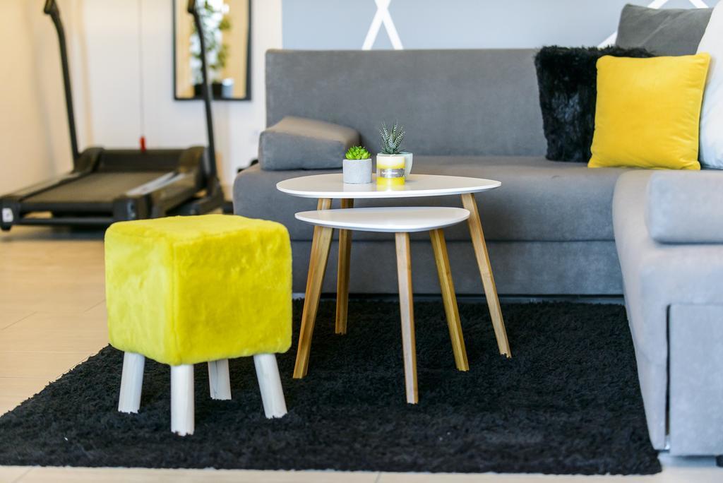 מליני Apartments Anamarija מראה חיצוני תמונה