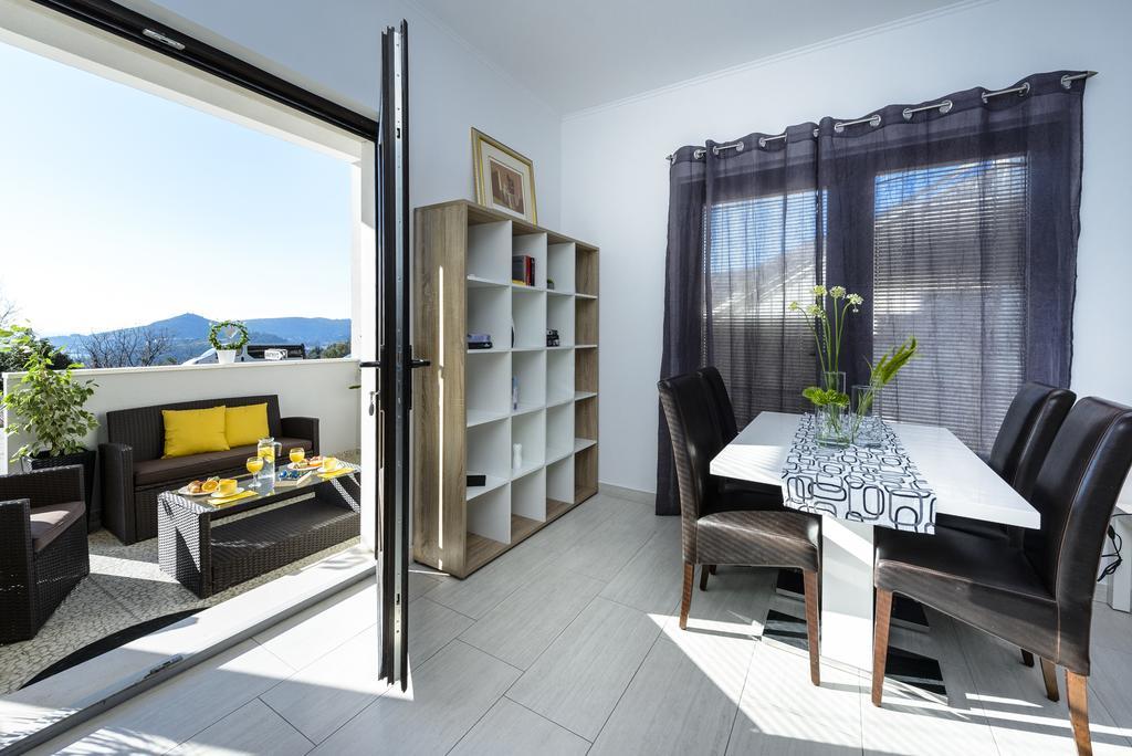 מליני Apartments Anamarija מראה חיצוני תמונה