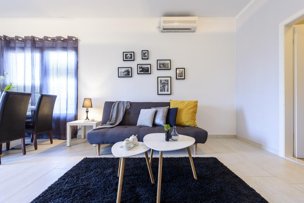 מליני Apartments Anamarija מראה חיצוני תמונה